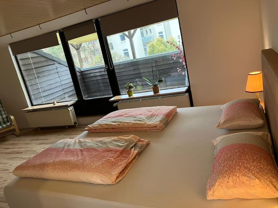 Private Studio Apartment With Balcony In Dortmund-Brackel Exterior foto
