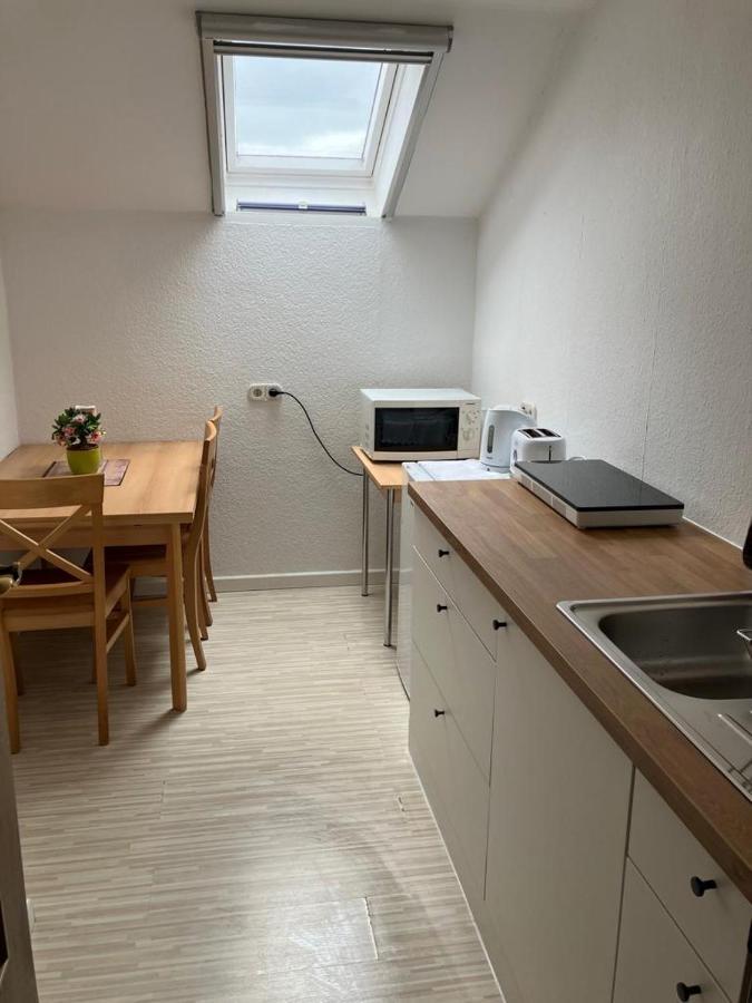 Private Studio Apartment With Balcony In Dortmund-Brackel Exterior foto