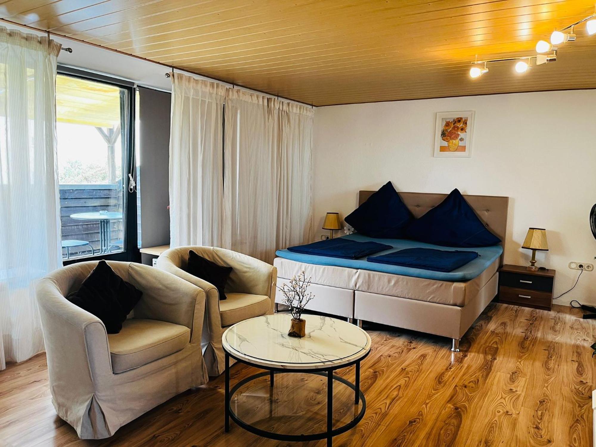 Private Studio Apartment With Balcony In Dortmund-Brackel Exterior foto